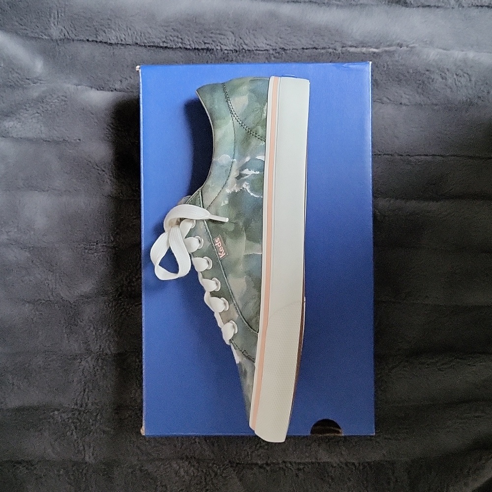 Keds Jumpkick Abstract Floral Olive Shoes Size 8, New In Box